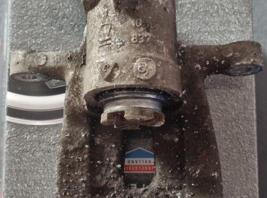 Bremssattel hinten rechts
