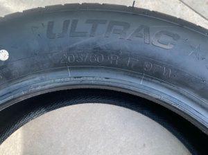 Vredestein Ultrac 205/60 R 17 W neuwertig
