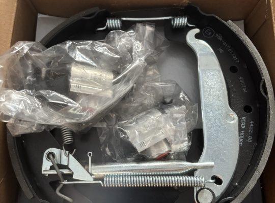 Trommelbremsen Satz inkl. Zylinder Opel Astra 92-98 Opel combo 01-