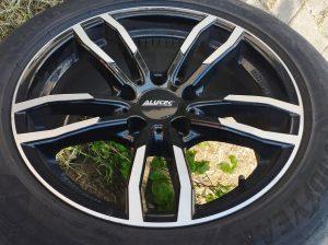 4 Sommerräder komplett mit Felgen 8Jx17 H2 passend für BMW