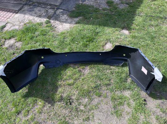 BMW F30, F31, F32, F36 Heckstossstange, Stoßstange mit PDC Aussparungen