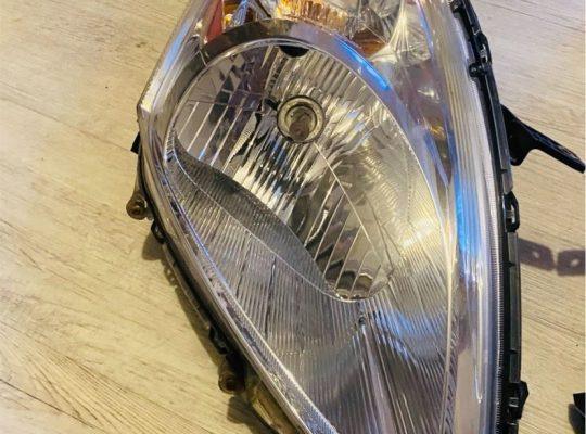 SCHEINWERFER SUZUKI SWIFT MK7 LINKS UND RECHTS TOP ZUSTAND!
