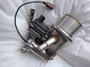 Verkaufe Original VW AGR Kühler “ NEU “ und unbenützt.
