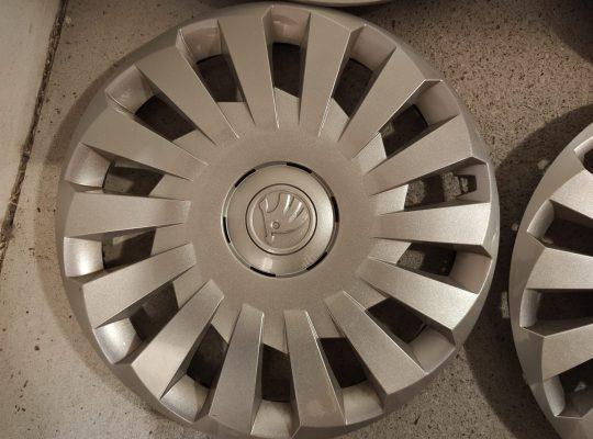 Radzierblenden original Skoda für 16″ Stahlfelgen