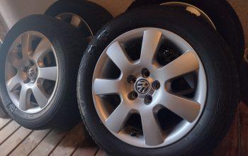 Original VW Leichtmetallfelgen Borbet mit Hankook Ventus S1 EVO 205/55R16 91H