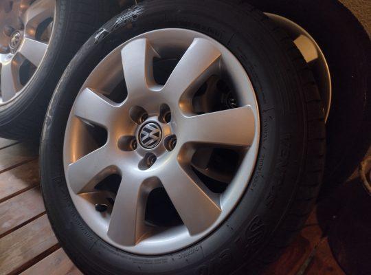 Original VW Leichtmetallfelgen Borbet mit Hankook Ventus S1 EVO 205/55R16 91H