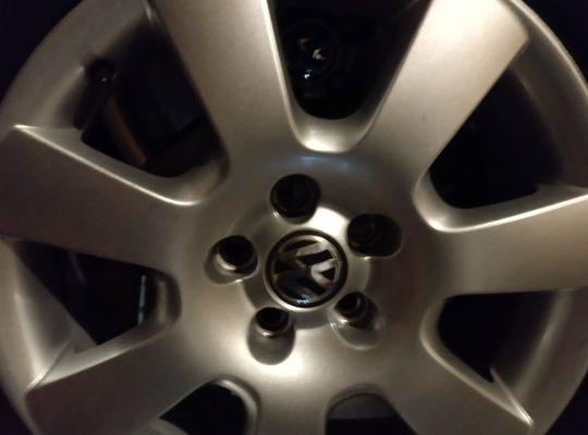 Original VW Leichtmetallfelgen Borbet mit Hankook Ventus S1 EVO 205/55R16 91H