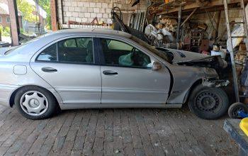 Schlachte einen Mercedes W203 c180, Ersatzteile, Autoteile