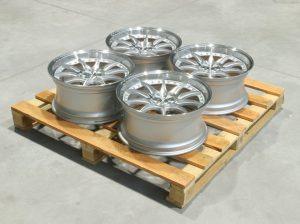 Set-JR#433 – Japan Racing JR41 4x 18×8,5 ET15–35 BLANK Felgenset