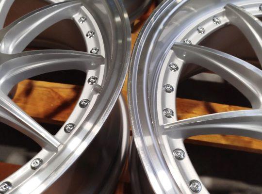 Set-JR#433 – Japan Racing JR41 4x 18×8,5 ET15–35 BLANK Felgenset