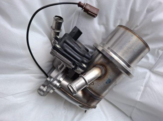 Verkaufe Original VW AGR Kühler “ NEU “ und unbenützt.