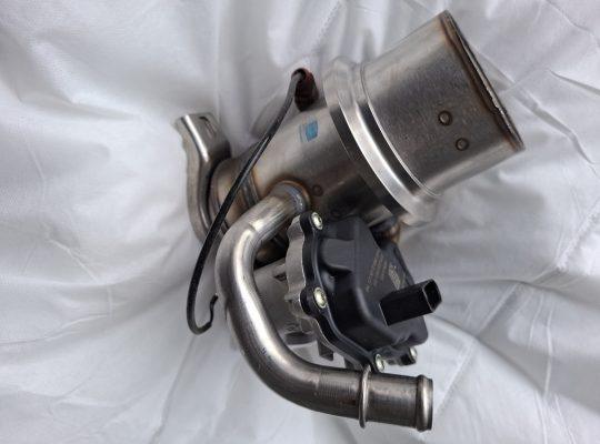 Verkaufe Original VW AGR Kühler “ NEU “ und unbenützt.