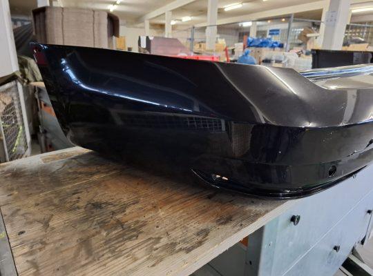 VW Caddy 4 Maxi Heck Stoßstange Original Top